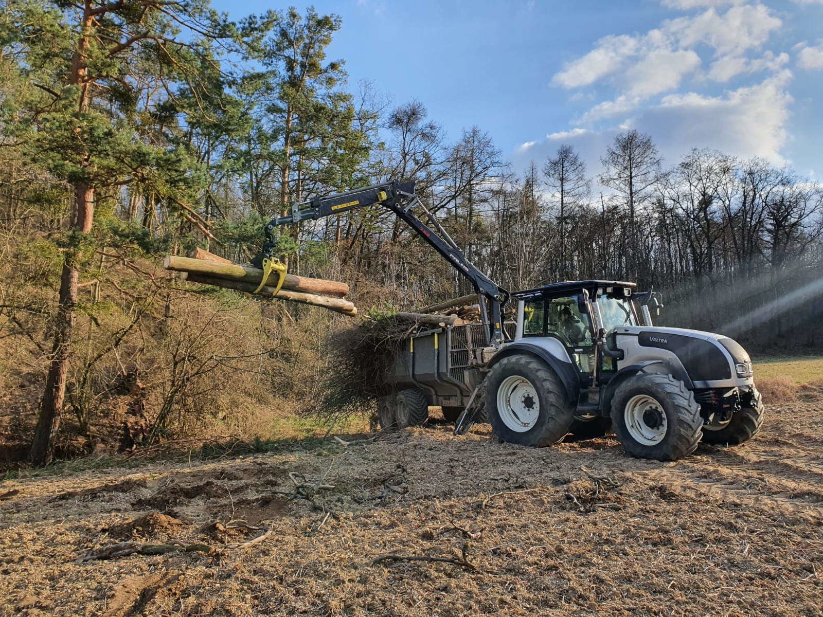 Dienstleistungen der Firma Gnauer Agrardienst