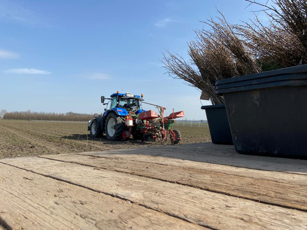 landwirtschaftliche Arbeiten der Firma Gnauer Agrardienst