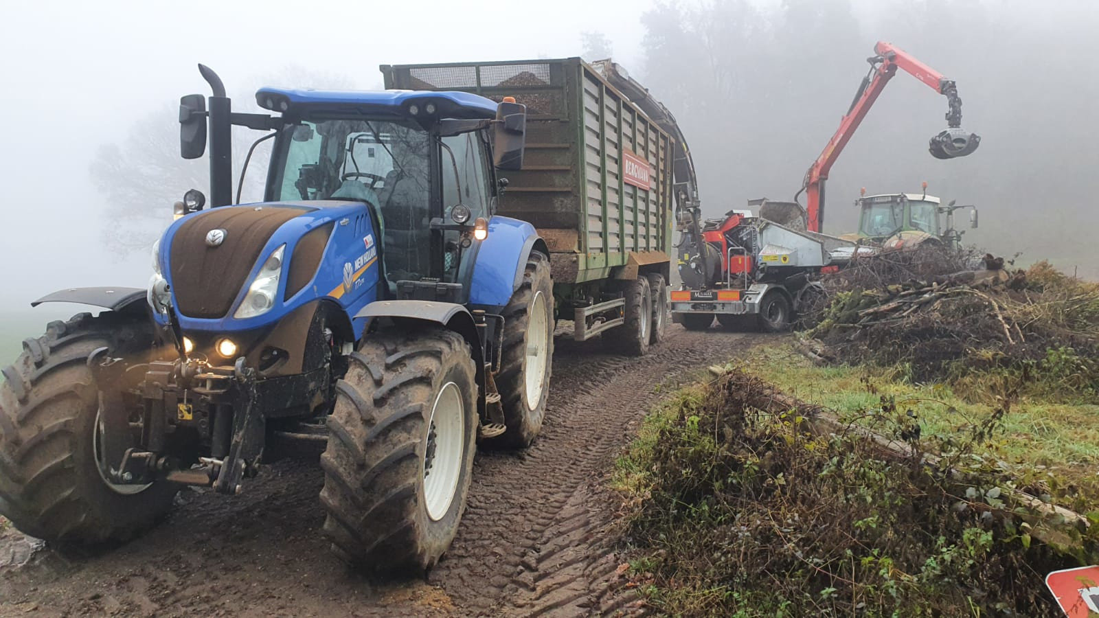 Maschinenverleih durch die Firma Gnauer Agrardienst